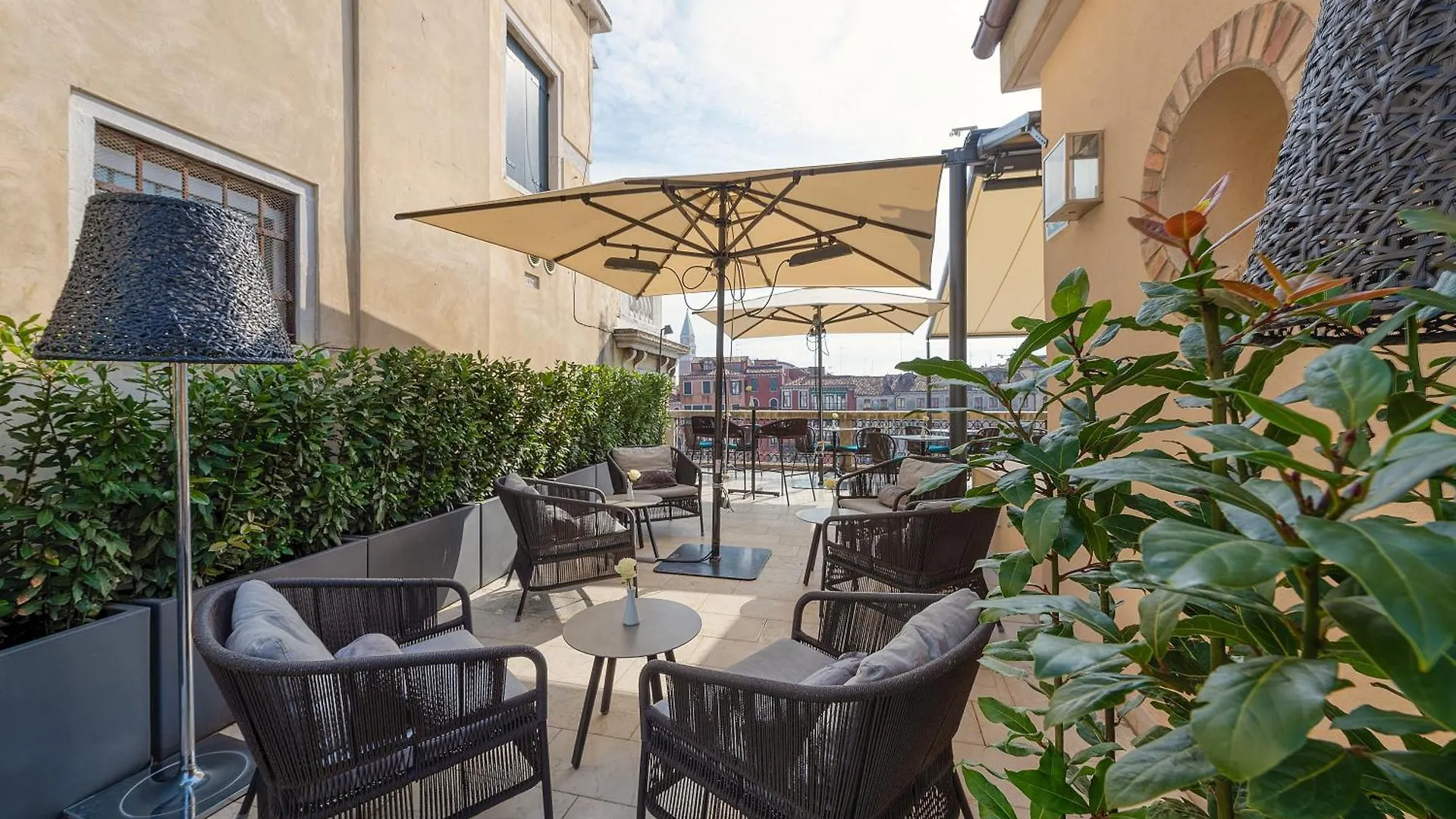 **** Hotel H10 Palazzo Canova Venice Italy