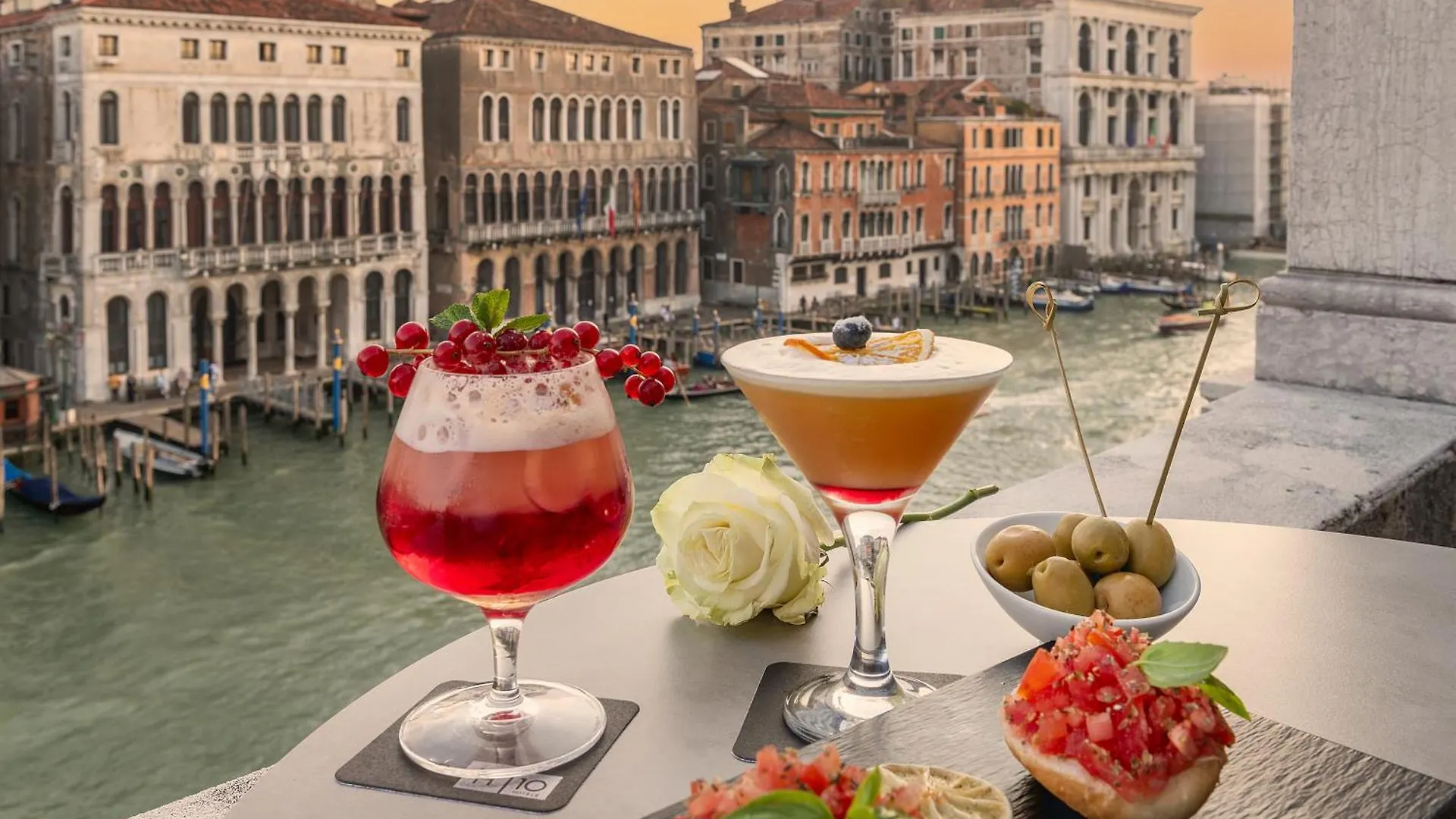 H10 Palazzo Canova Venice 4*,