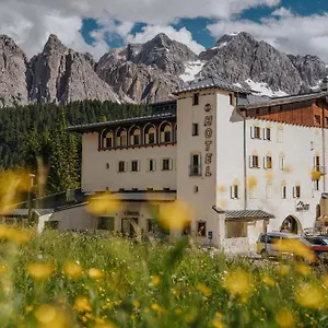 فندق Passo Tre Croci Cortina