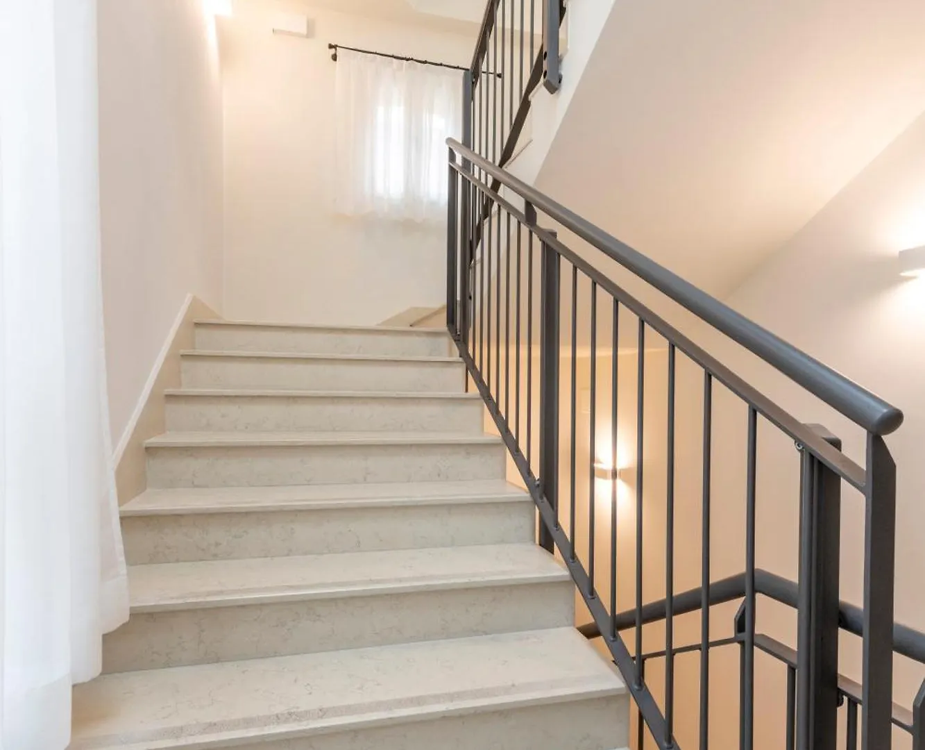 H10 Palazzo Canova Venice 4*,