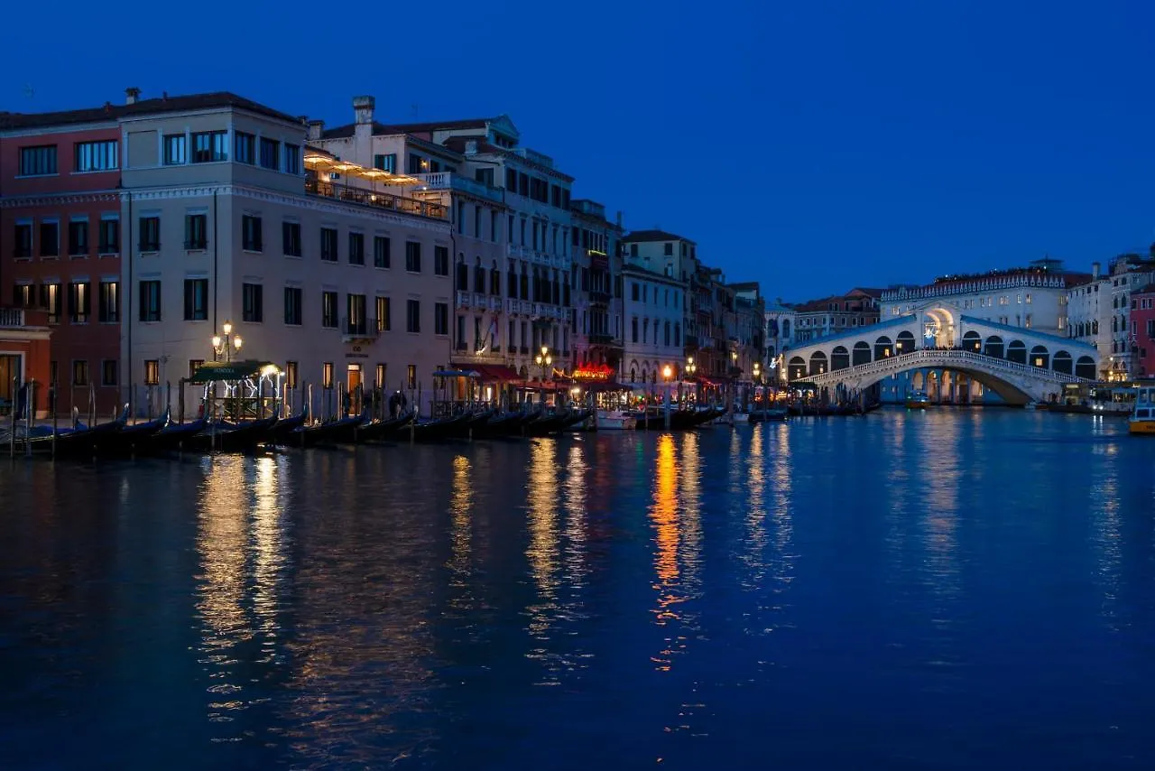 Hotel H10 Palazzo Canova Venice
